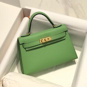 Classic Hermes Bag: A Stylish and Versatile Choice for Elegance